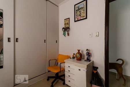 Casa à venda com 225m², 3 quartos e 2 vagasQuarto 2