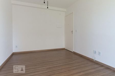 Sala de Apartamento com 2 quartos, 58m² Pinheirinho