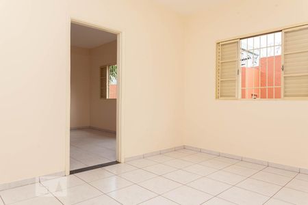 Suíte de casa para alugar com 3 quartos, 170m² em Saraiva, Uberlândia