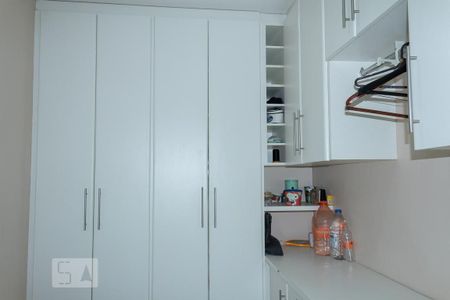 Casa à venda com 250m², 3 quartos e 5 vagas Casa à venda com 250m², 3 quartos e 5 vagasQuarto de Serviço