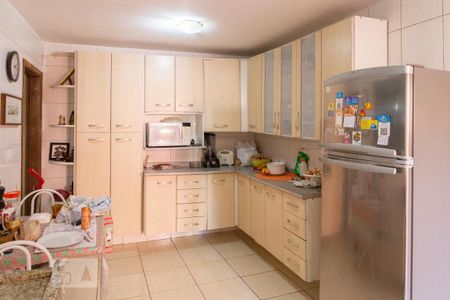 Casa à venda com 165m², 2 quartos e 1 vagaCozinha