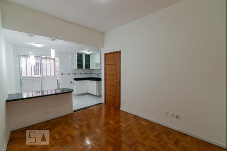 Sala de apartamento à venda com 2 quartos, 64m² em Tijuca, Rio de Janeiro
