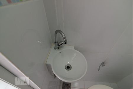 Apartamento à venda com 64m², 2 quartos e sem vagaBanheiro de Serviço