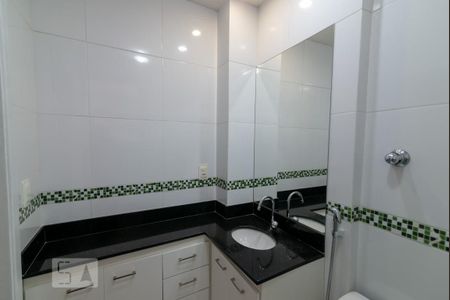 Apartamento à venda com 64m², 2 quartos e sem vagaBanheiro