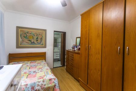 Casa à venda com 260m², 4 quartos e 4 vagasSuíte