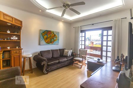 Sala de estar de casa à venda com 4 quartos, 260m² em Alves Dias, São Bernardo do Campo