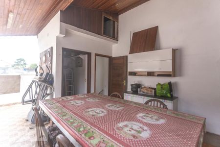 Casa à venda com 260m², 4 quartos e 4 vagasChurrasqueira