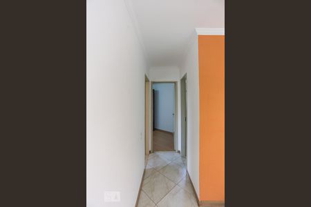 Corredor de apartamento para alugar com 2 quartos, 56m² em Vila Polopoli, São Paulo
