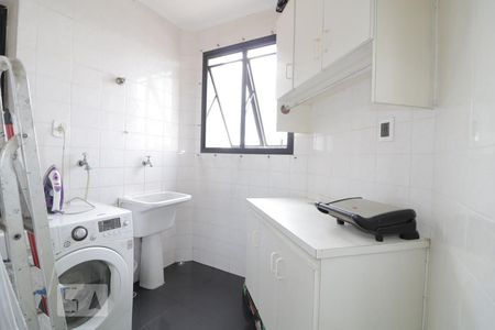 Apartamento à venda com 82m², 3 quartos e 1 vagaArea de serviço 