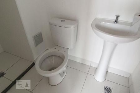 Banheiro de apartamento à venda com 2 quartos, 43m² em Vila Prudente, São Paulo