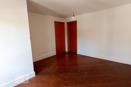 Casa de condomínio à venda com 488m², 4 quartos e 5 vagas Casa de condomínio à venda com 488m², 4 quartos e 5 vagasSuíte 2