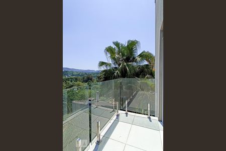 Casa de condomínio à venda com 488m², 4 quartos e 5 vagas Casa de condomínio à venda com 488m², 4 quartos e 5 vagasVaranda suíte master