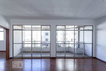 Varanda da sala 2 de apartamento para alugar com 4 quartos, 190m² em Lourdes, Belo Horizonte