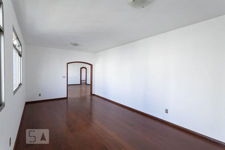 Sala 1 de apartamento para alugar com 4 quartos, 190m² em Lourdes, Belo Horizonte
