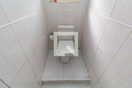 Casa à venda com 165m², 3 quartos e 2 vagas Casa à venda com 165m², 3 quartos e 2 vagasBanheiro da suíte 1