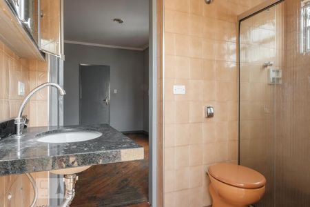 Casa à venda com 143m², 4 quartos e 2 vagasBanheiro suite 2