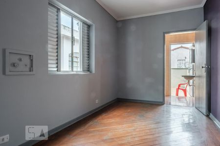 Casa à venda com 143m², 4 quartos e 2 vagasQuarto 2 - Suite