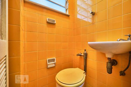 Apartamento à venda com 86m², 3 quartos e 1 vaga Apartamento à venda com 86m², 3 quartos e 1 vagaBanheiro de Serviço