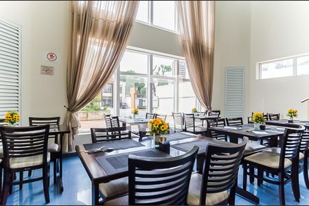 Apartamento para alugar com 44m², 1 quarto e 1 vaga Apartamento para alugar com 44m², 1 quarto e 1 vagaRestaurante