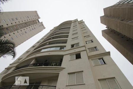 Apartamento para alugar com 73m², 3 quartos e 2 vagasFachada