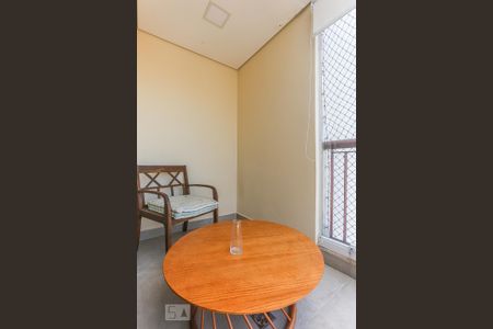 Apartamento à venda com 130m², 2 quartos e 3 vagasVaranda Suite 1