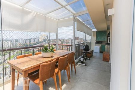 Apartamento à venda com 130m², 2 quartos e 3 vagasVaranda Gourmet