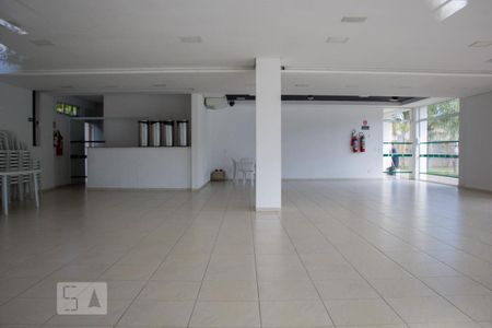 Apartamento para alugar com 51m², 2 quartos e 1 vaga Apartamento para alugar com 51m², 2 quartos e 1 vagaÁrea Comum - Salão de festas