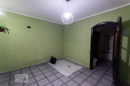 Casa à venda com 211m², 3 quartos e 3 vagas Casa à venda com 211m², 3 quartos e 3 vagasQuintal