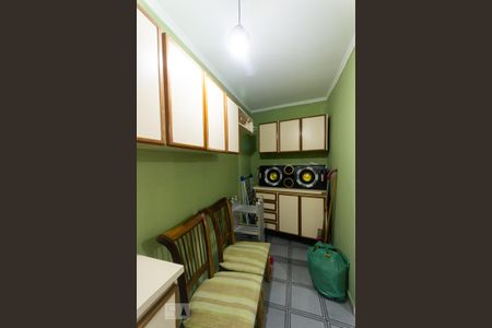 Casa à venda com 211m², 3 quartos e 3 vagas Casa à venda com 211m², 3 quartos e 3 vagasÁrea de Serviço