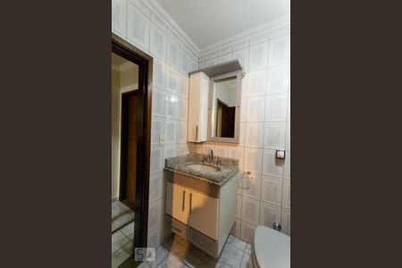 Casa à venda com 211m², 3 quartos e 3 vagas Casa à venda com 211m², 3 quartos e 3 vagasBanheiro da Suíte 1