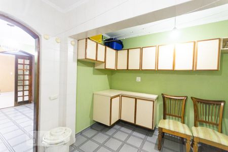 Casa à venda com 211m², 3 quartos e 3 vagas Casa à venda com 211m², 3 quartos e 3 vagasÁrea de Serviço