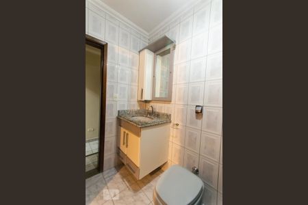 Casa à venda com 211m², 3 quartos e 3 vagas Casa à venda com 211m², 3 quartos e 3 vagasBanheiro da Suíte 1