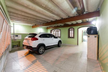 Casa à venda com 211m², 3 quartos e 3 vagas Casa à venda com 211m², 3 quartos e 3 vagasGaragem