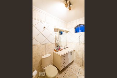 Casa à venda com 211m², 3 quartos e 3 vagas Casa à venda com 211m², 3 quartos e 3 vagasBanheiro da Suíte 2