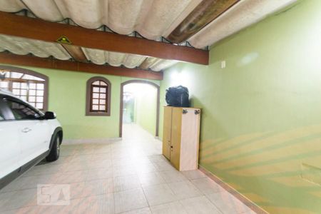 Casa à venda com 211m², 3 quartos e 3 vagas Casa à venda com 211m², 3 quartos e 3 vagasGaragem