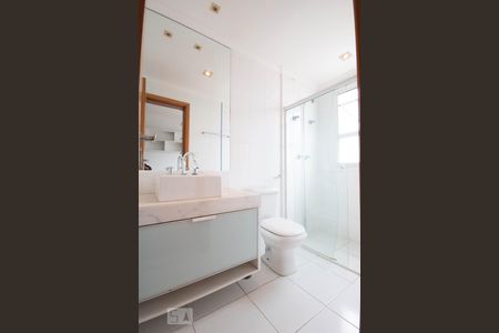 Apartamento à venda com 155m², 3 quartos e 4 vagasBanheiro da Suíte 2