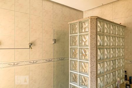 Casa à venda com 261m², 4 quartos e 6 vagas Casa à venda com 261m², 4 quartos e 6 vagasBanheiro do Quarto 1