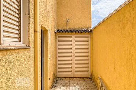 Casa à venda com 261m², 4 quartos e 6 vagas Casa à venda com 261m², 4 quartos e 6 vagasÁrea Externa