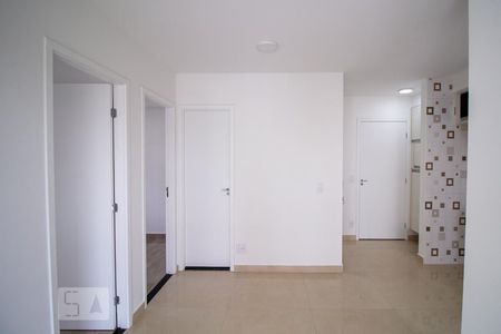 Sala de Apartamento com 2 quartos, 42m² Vila Califórnia