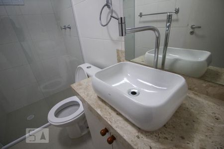 Apartamento à venda com 71m², 2 quartos e 1 vagabanheiro