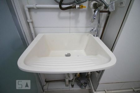 Apartamento à venda com 71m², 2 quartos e 1 vagaarea de serviço