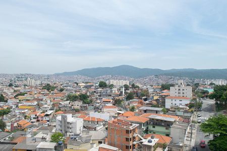 VISTA SALA de apartamento para alugar com 2 quartos, 44m² em Vila Nova Cachoeirinha, São Paulo