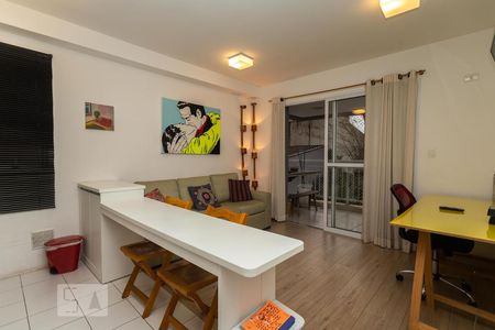 Apartamento à venda com 42m², 1 quarto e 1 vaga Apartamento à venda com 42m², 1 quarto e 1 vagaSala