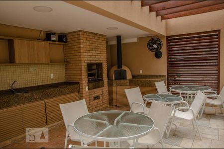Apartamento à venda com 56m², 2 quartos e 1 vagaChurrasqueira