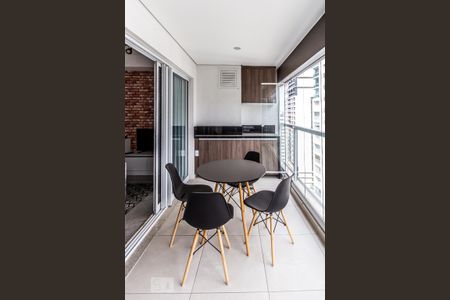 Varanda de kitnet/studio para alugar com 1 quarto, 40m² em Consolação, São Paulo