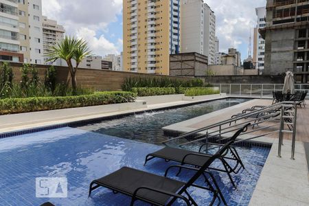 Studio para alugar com 40m², 1 quarto e 1 vaga Studio para alugar com 40m², 1 quarto e 1 vagaPiscina