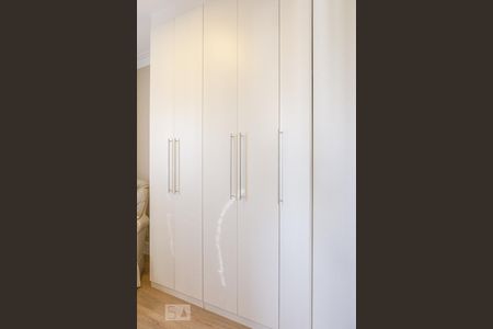 Quarto 2 de apartamento para alugar com 2 quartos, 57m² em Barra Funda, São Paulo