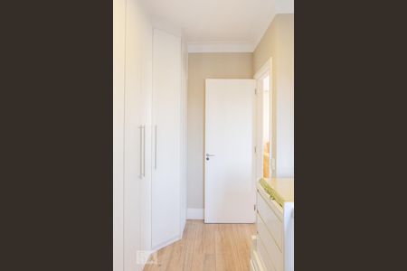 Quarto 2 de apartamento para alugar com 2 quartos, 57m² em Barra Funda, São Paulo