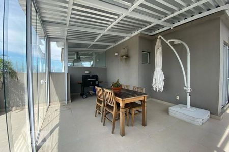 Apartamento para alugar com 121m², 2 quartos e 2 vagasVaranda