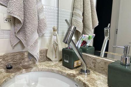 Apartamento para alugar com 121m², 2 quartos e 2 vagasBanheiro - Torneira